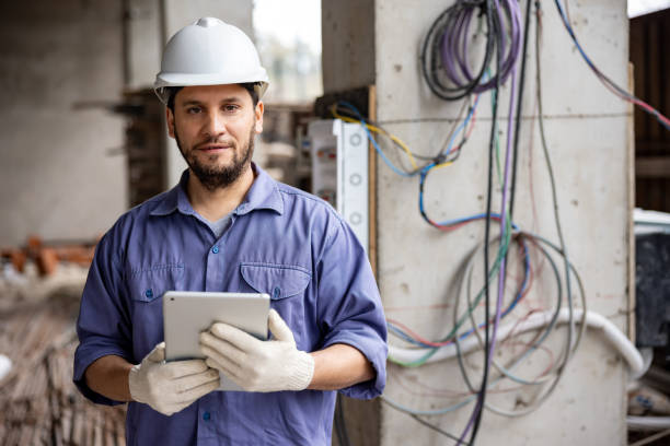 Best Emergency Electrical Repair  in Oakridge, OR